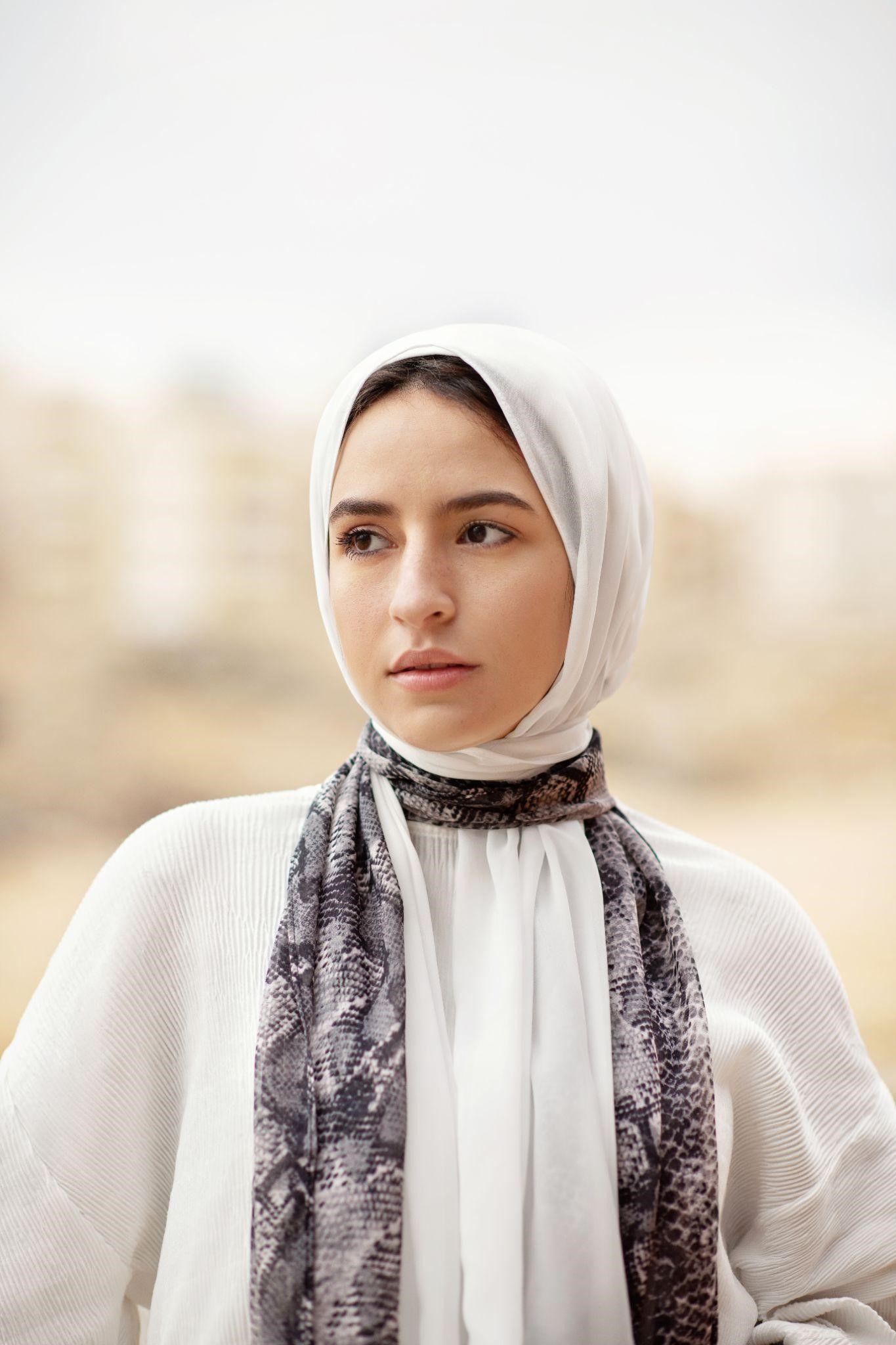 How To Wear A Hijab For Modest Fashion Sense Insider